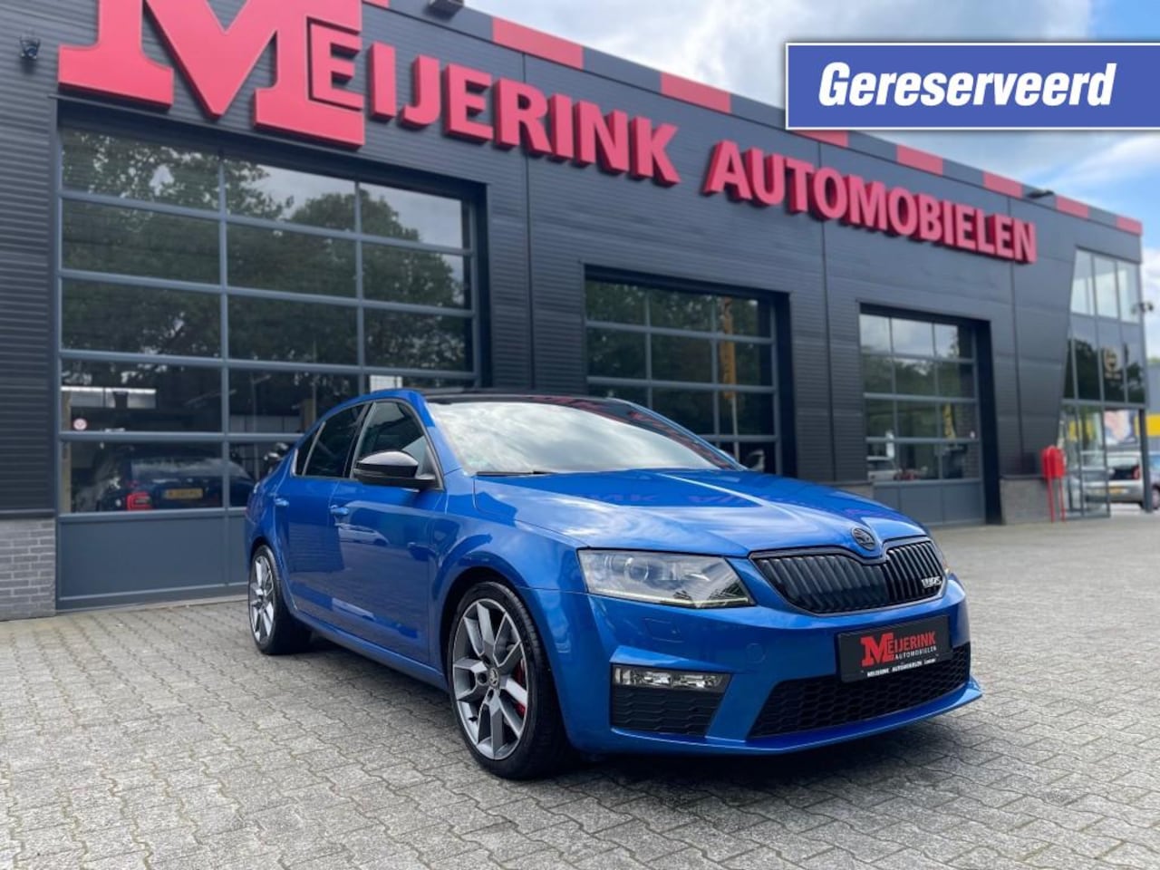 Skoda Octavia - 2.0 TSI RS BJ2014 XENON LEDER ZEER NETTE STAAT - AutoWereld.nl