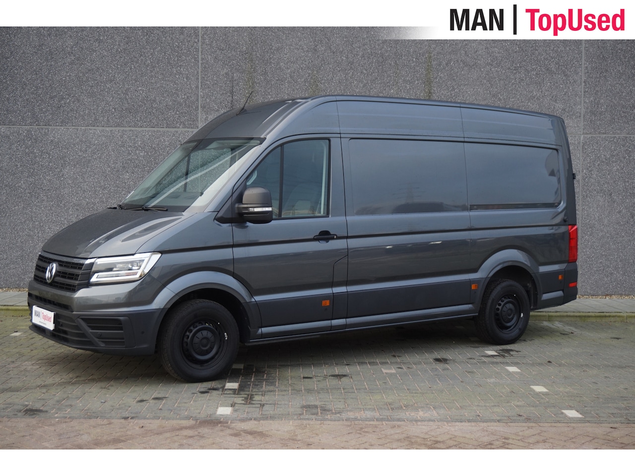 Volkswagen Crafter - 35 2.0 TDI L3H3 Highline / Trekhaak / 3000KG Trekgewicht / 177 PK / Navigatie / Adaptieve - AutoWereld.nl