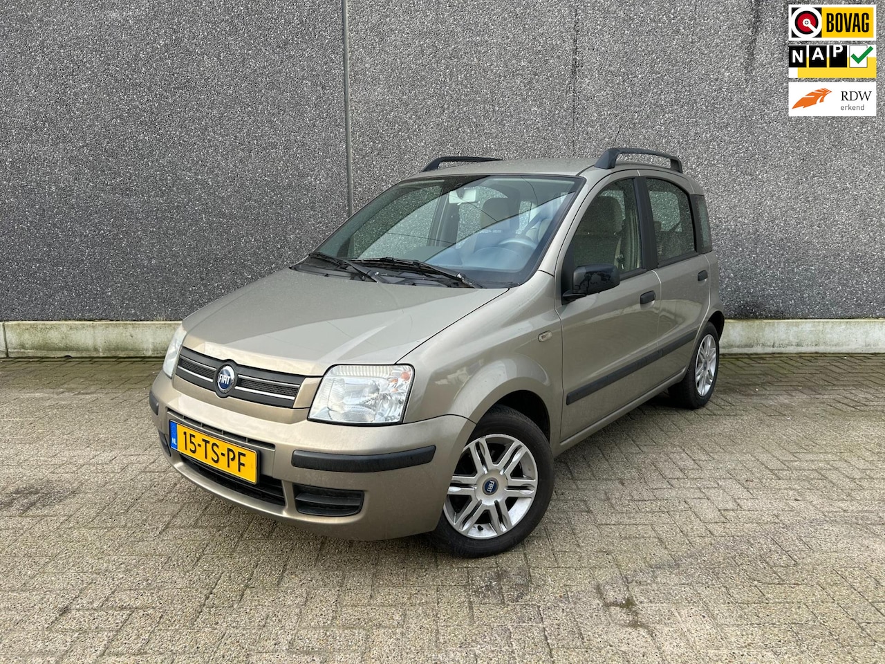 Fiat Panda - 1.2 Emotion | AUTOMAAT | TREKHAAK | AIRCO AUTOMATISCH | ELEK RAMEN | APK T/M 3-3-2026 | AF - AutoWereld.nl