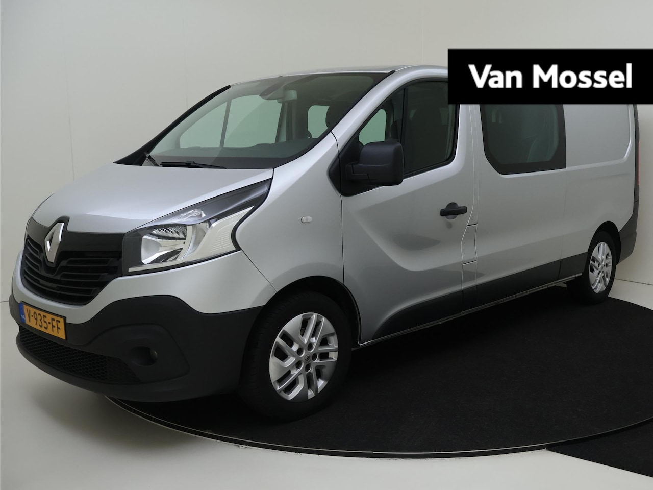 Renault Trafic - 1.6 dCi T29 L2H1 DC Comfort | Airco | Navigatie | lichtmetalen velgen 17 | Trekhaak - AutoWereld.nl