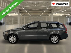 Volvo V50 - 2.4 Edition II Schuifdak, dealer onderhouden, trekhaak, automaat