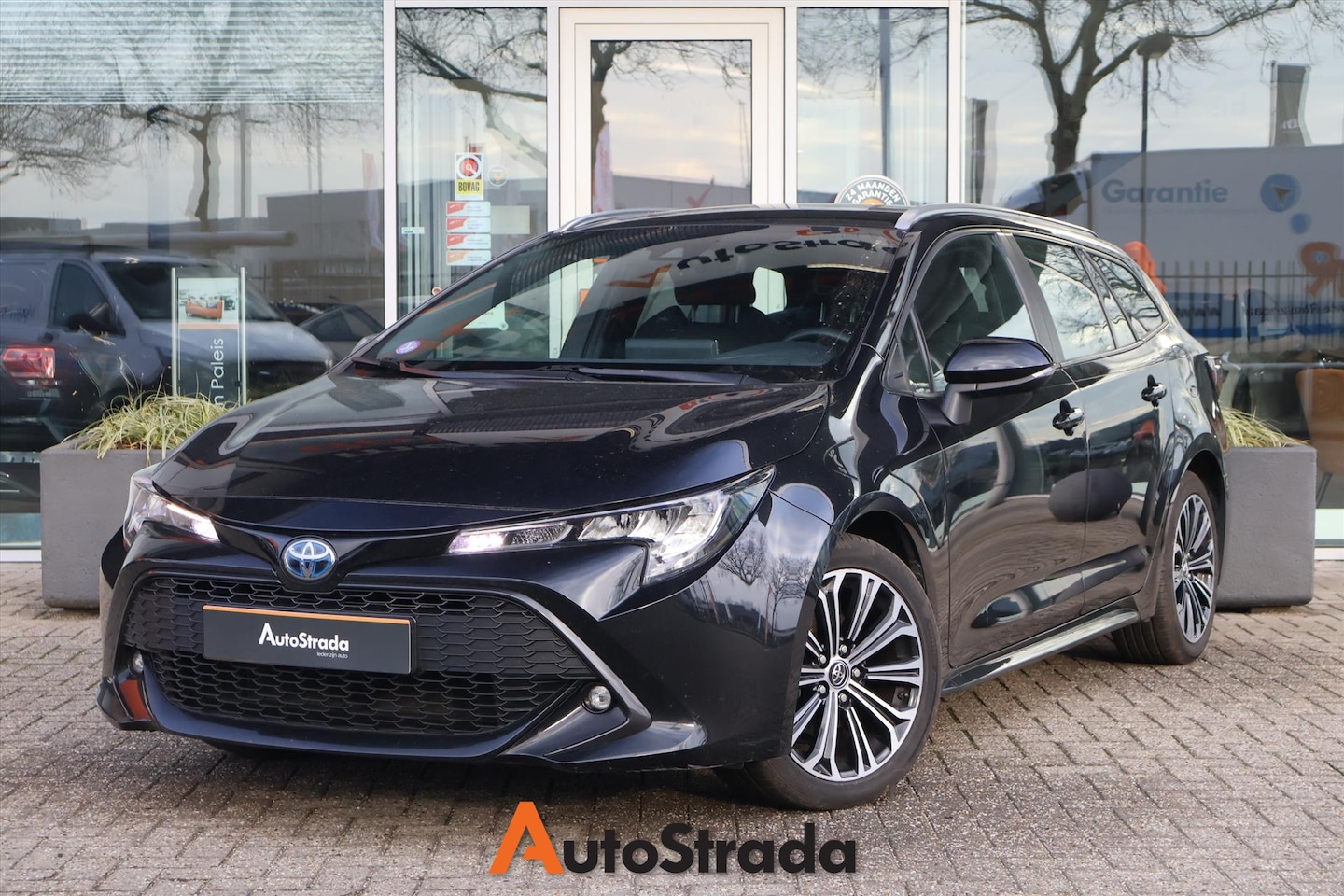 Toyota Corolla Touring Sports - 1.8 Hybrid Dynamic 122pk CVT | Carplay | LED | Camera | Cruise | Navi - AutoWereld.nl