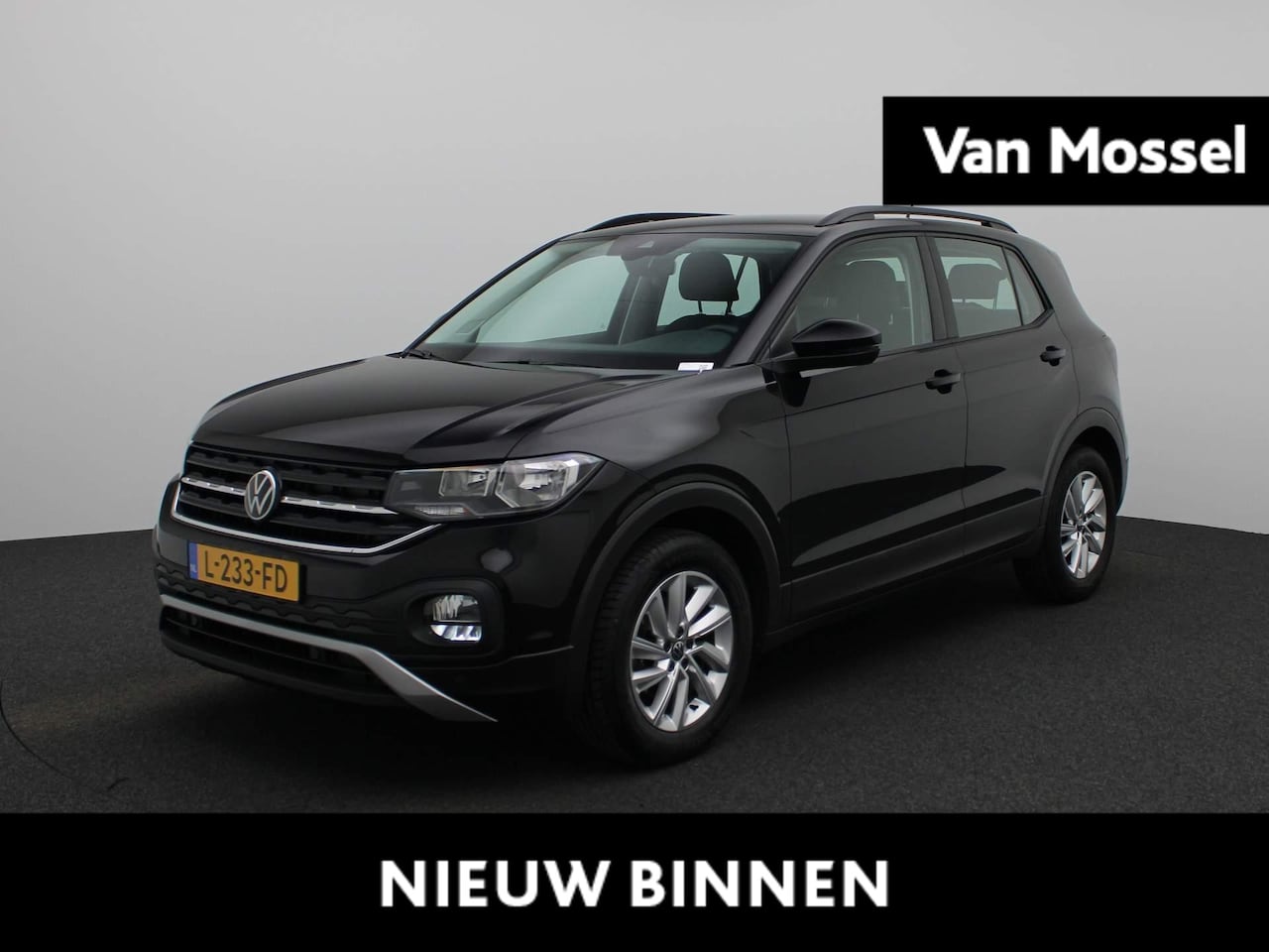 Volkswagen T-Cross - 1.0 TSI Life | Navigatie | Airco | 16 Inch Velgen | Parkeersensoren | Apple Carplay | - AutoWereld.nl