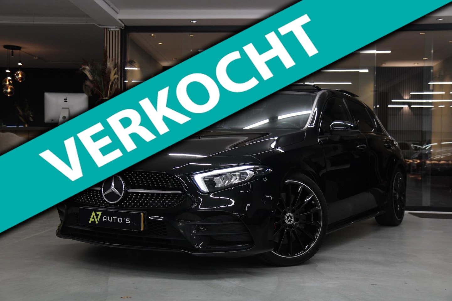 Mercedes-Benz A-klasse - 250 AMG/PANO/SFEER/CARPLAY/LANE ASSIST/BOMVOL! - AutoWereld.nl