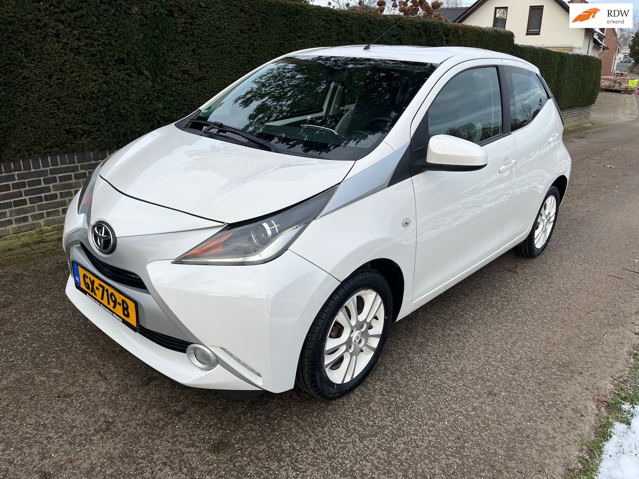 Toyota Aygo - 1.0 VVT-i x-pure 1.0 VVT-i x-pure - AutoWereld.nl