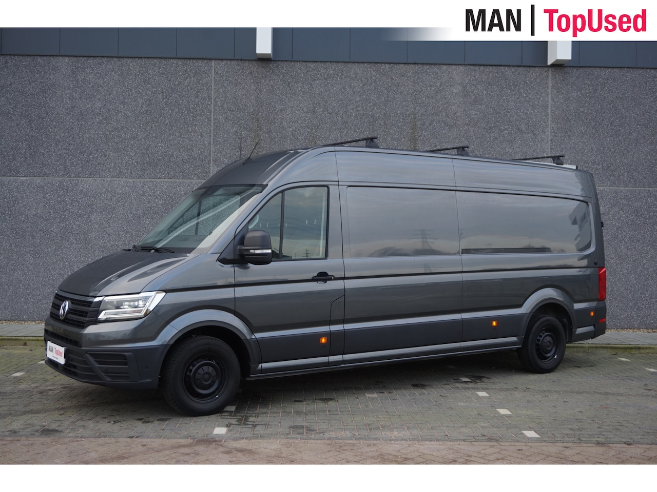 Volkswagen Crafter - 35 2.0 TDI L4H3 Highline / Trekhaak / 3000KG Trekgewicht / 177 PK / Navigatie / Adaptieve - AutoWereld.nl