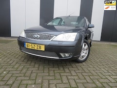 Ford Mondeo - 1.8-16V Platinum