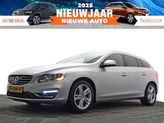 Volvo V60 - 2.4 D6 AWD Plug-In Hybrid Pure Inscription Aut- Schuifdak, Camera, Park Assist, Memory, Bl