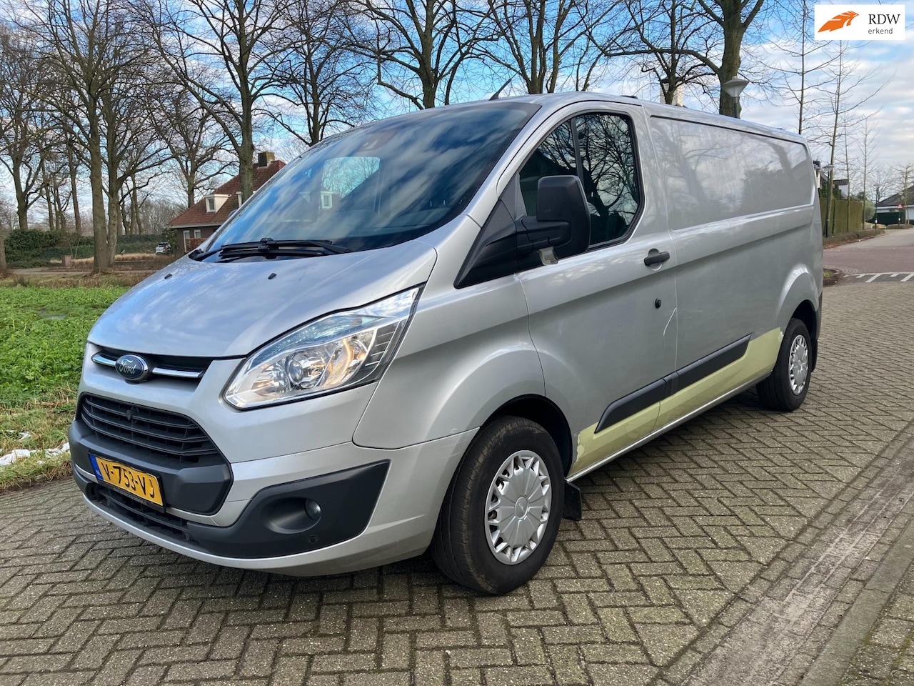 Ford Transit Custom - 310 2.2 TDCI L2H1 Ambiente DC 310 2.2 TDCI L2H1 Ambiente DC - AutoWereld.nl