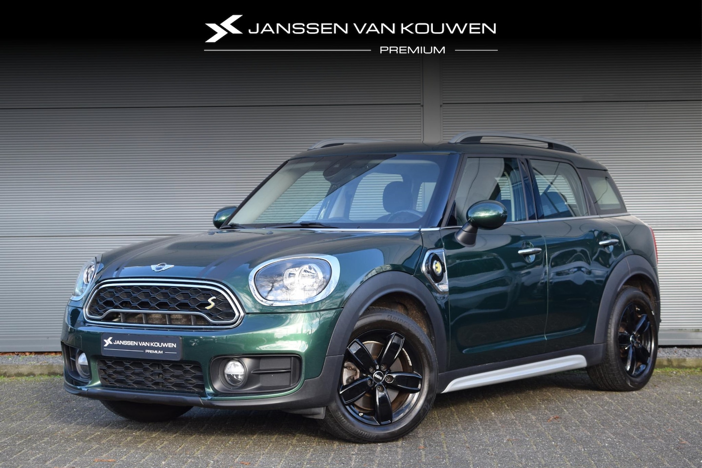 MINI Countryman - Mini 2.0 Cooper S E ALL4 Chili / Camera / Navi - AutoWereld.nl