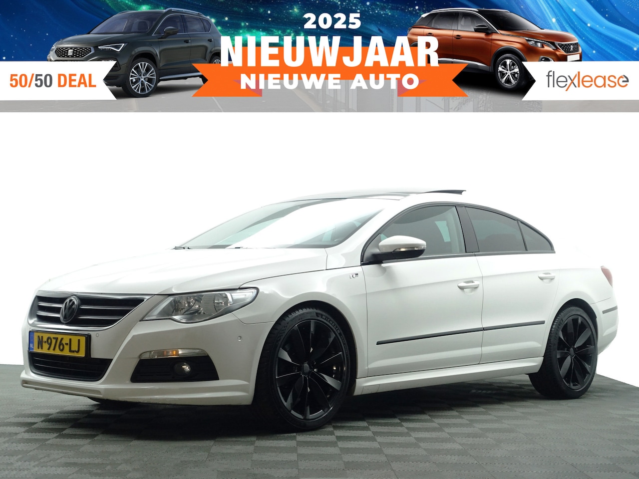 Volkswagen Passat CC - 2.0 TSI R Line+ Aut- Panodak, Stoelventilatie, Park Assist, Navi, Dynamic Select, Park Pil - AutoWereld.nl