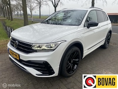 Volkswagen Tiguan - 1.4 TSI eHybrid 245 PK I R-Line I TrekhaakI Nieuwstaat I