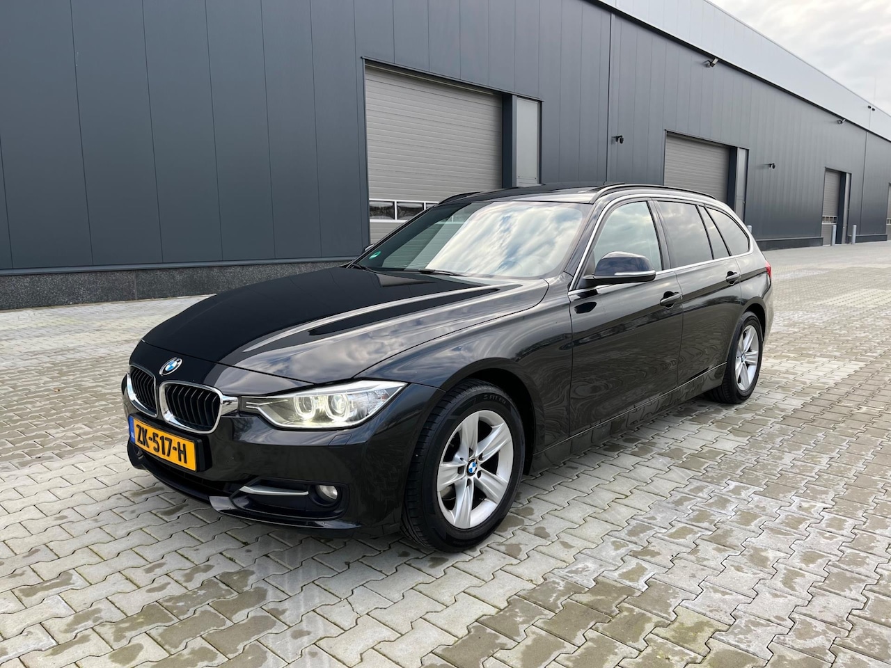 BMW 3-serie Touring - 316d Centennial High Executive 316d Centennial High Executive - AutoWereld.nl