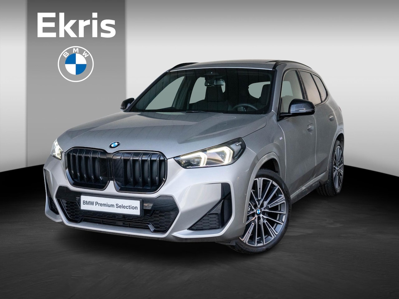 BMW X1 - sDrive18i | M Sportpakket | Travel Pack | 20 inch | Glazen panoramadak | Comfort Access | - AutoWereld.nl