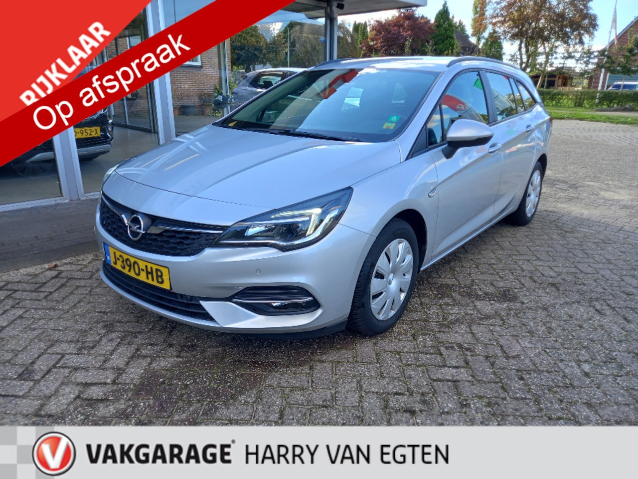 Opel Astra Sports Tourer - 1.2 Business Edition 130 Pk Airco, Cruise Control, Navigatie PRIJS RIJKLAAR  Verkoop op af - AutoWereld.nl