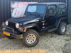 Jeep Wrangler - -TJ 4.0i BLACK SAHARA COLLECTORS EDITION AUTOMAAT