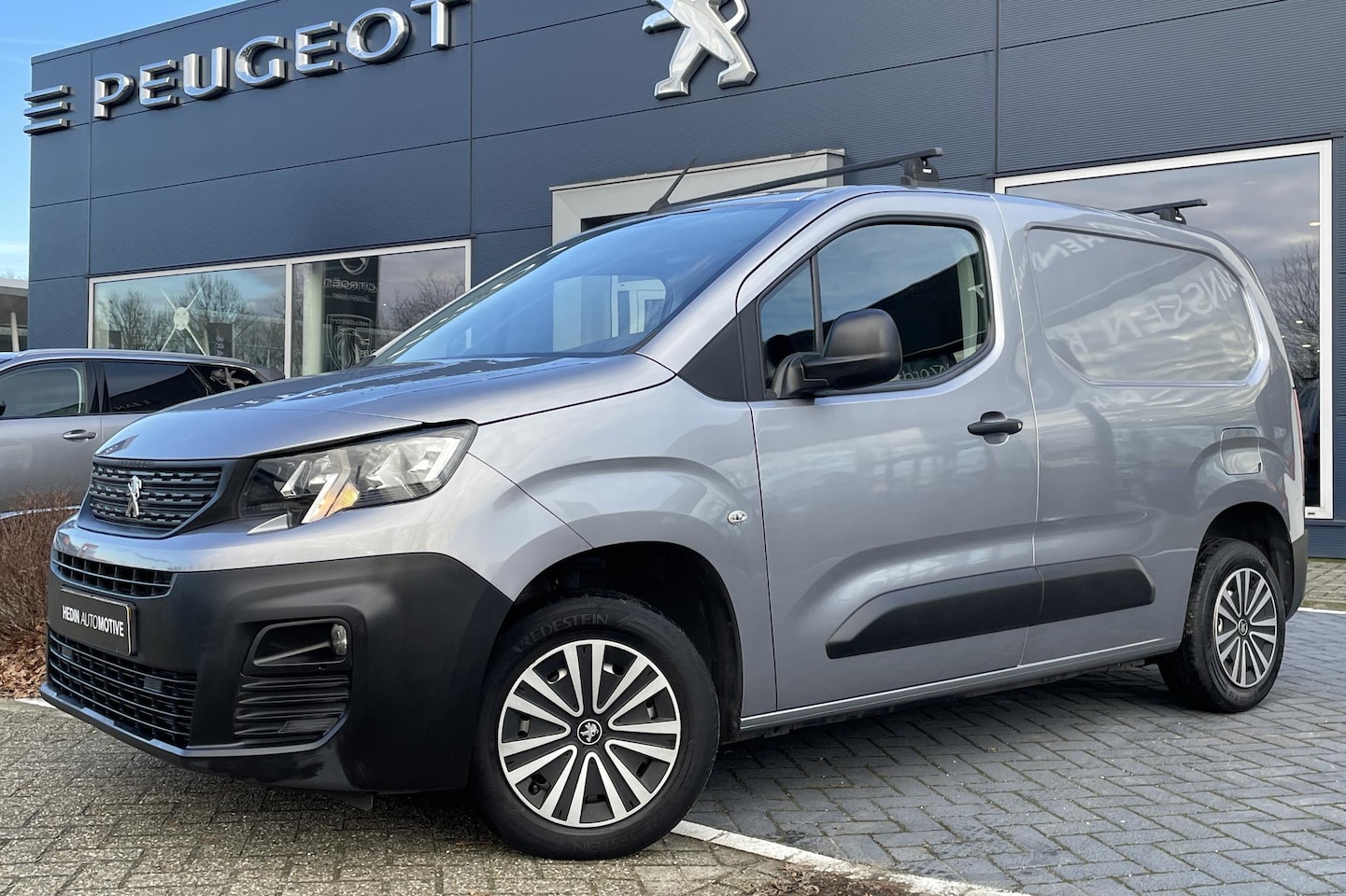 Peugeot Partner - 1.6 BlueHDI Premium ''Airco, parkeersensoren achter'' - AutoWereld.nl