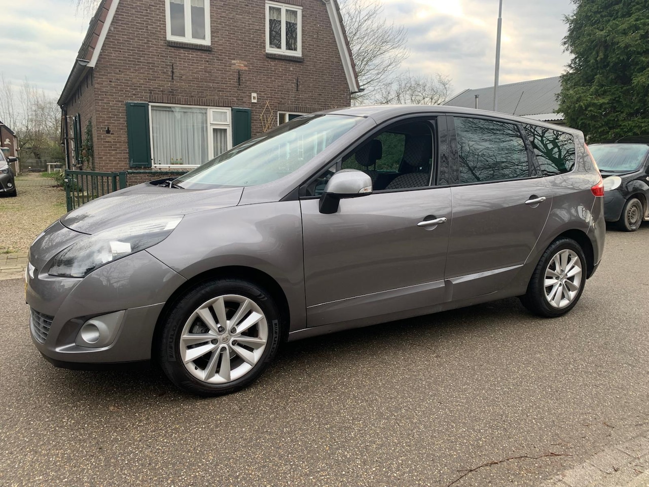 Renault Grand Scénic - 1.4 TCe Parisienne 1.4 TCe Parisienne - AutoWereld.nl