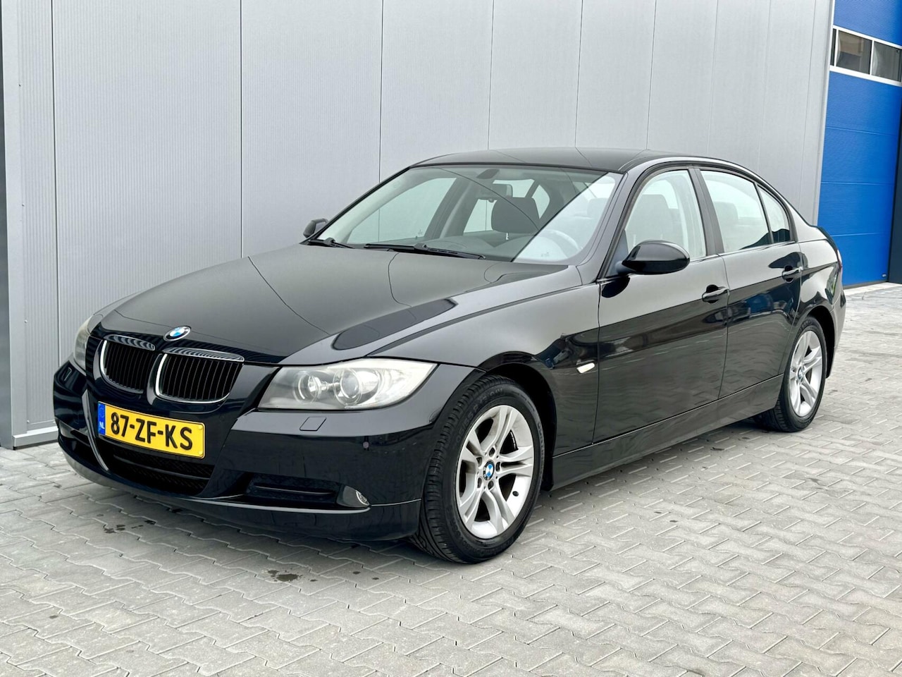 BMW 3-serie - 316i High Executive | Xenon | Navi | PDC | Sportstoelen ! - AutoWereld.nl