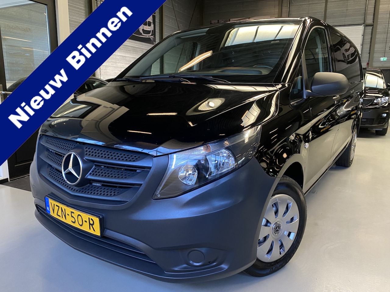 Mercedes-Benz Vito - 114 CDI Cruise, Stoelverwarming, Trekhaak - AutoWereld.nl