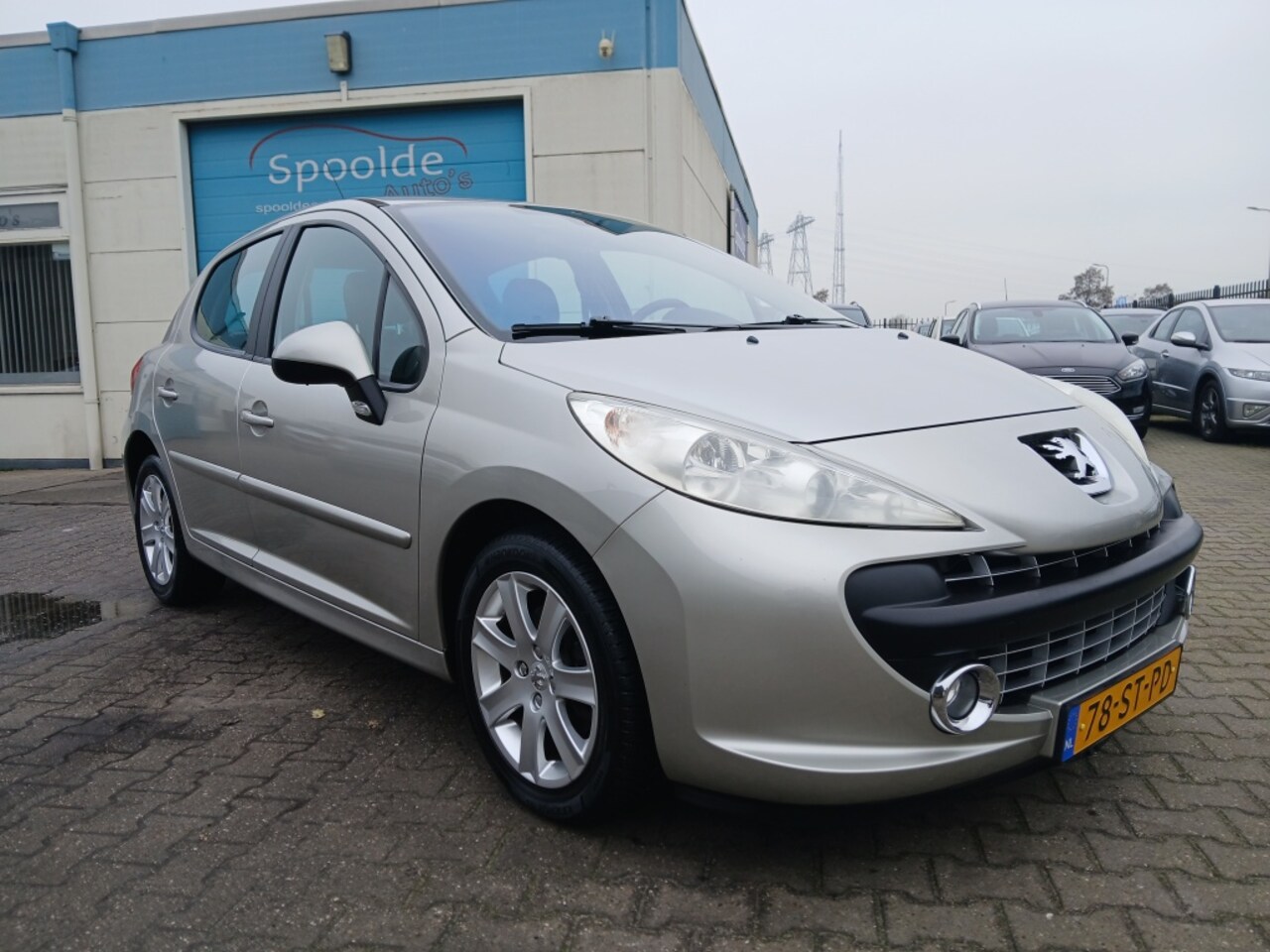 Peugeot 207 - 1.6-16V XS NL Auto/5-Deurs/109.000Km/Leer - AutoWereld.nl