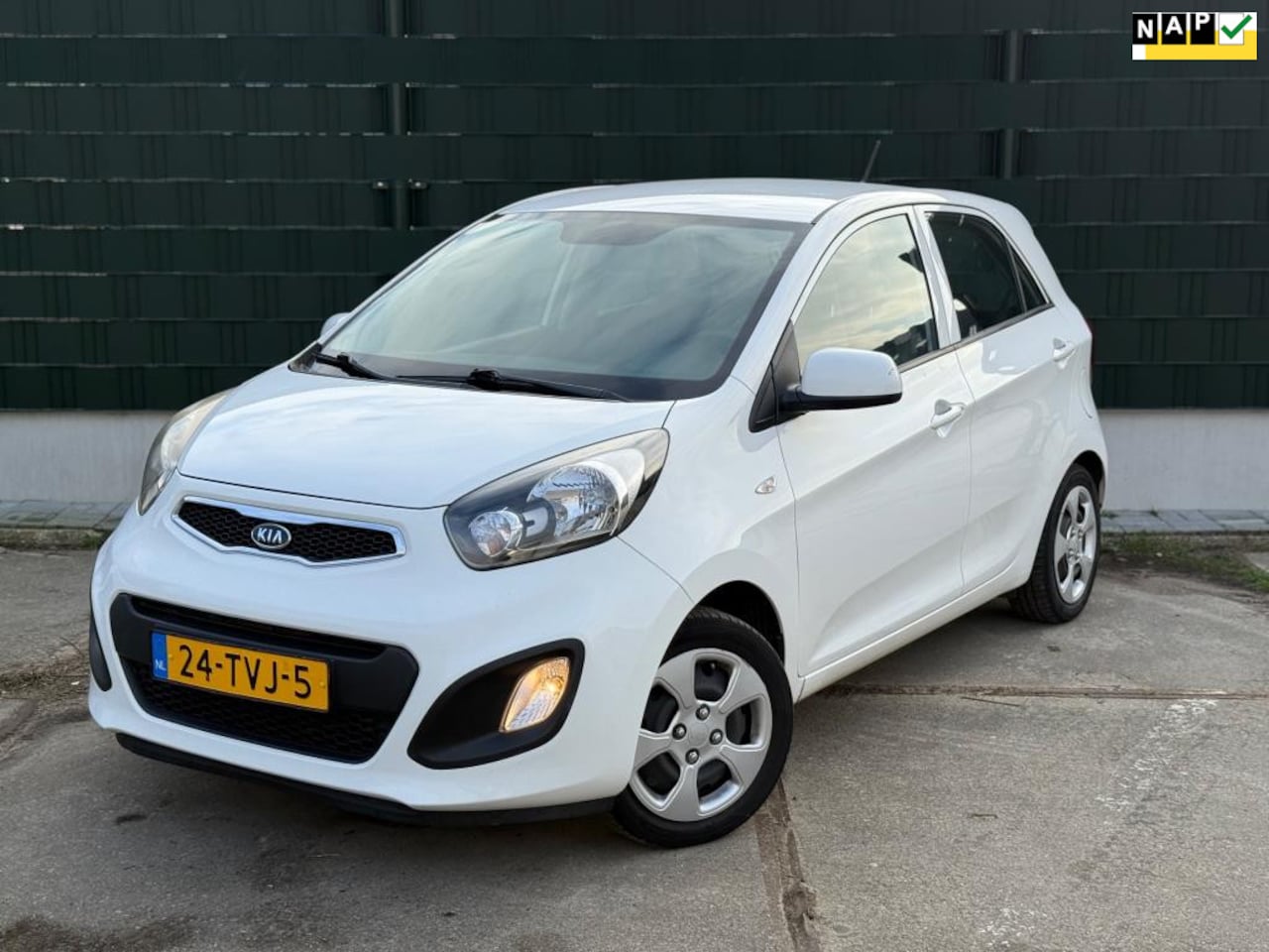 Kia Picanto - 1.2 CVVT Comfort Pack Apple Carplay/Android Auto Airco - AutoWereld.nl