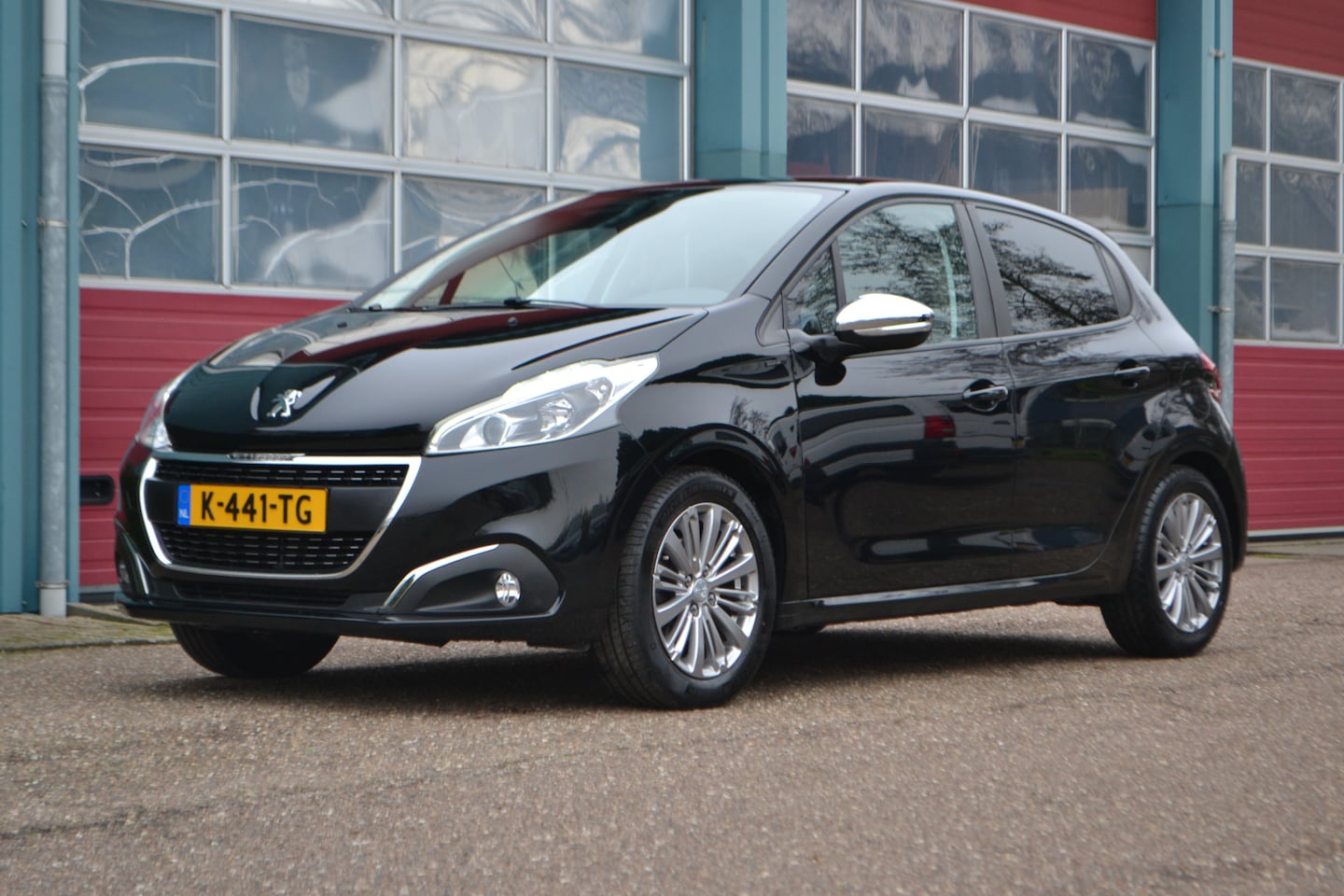 Peugeot 208 - 1.2 PureTech Allure 1.2 PureTech Allure - AutoWereld.nl