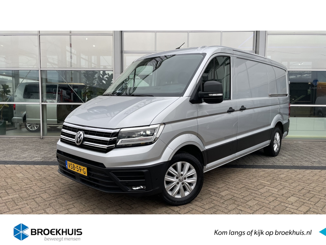 Volkswagen Crafter - 177PK | Automaat | Highline | Camera | 2x Schuifdeur | PDC v+a | NAVI | Full LED - AutoWereld.nl