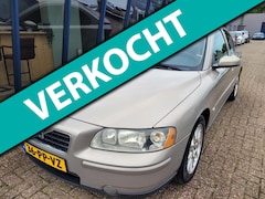 Volvo S60 - 2.5T Kinetic NAVI / TREKHAAK / YOUNGTIMER