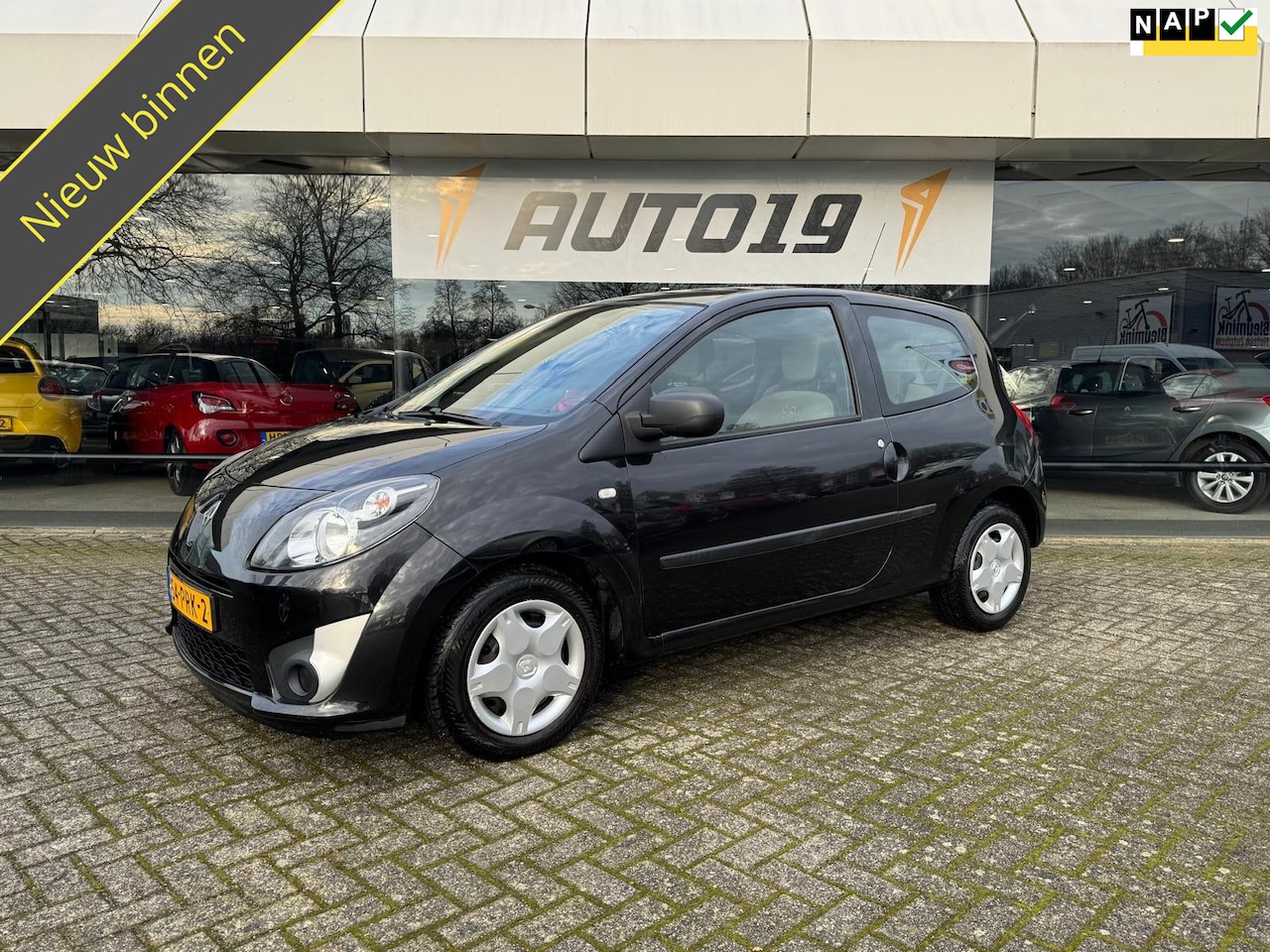 Renault Twingo - 1.2-16V Authentique 1.2-16V Authentique - AutoWereld.nl