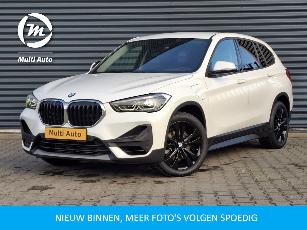 BMW X1 - xDrive25e Sportline Black Optic Plugin Hybrid 221pk PHEV | Trekhaak Afneembaar | Navigatie - AutoWereld.nl