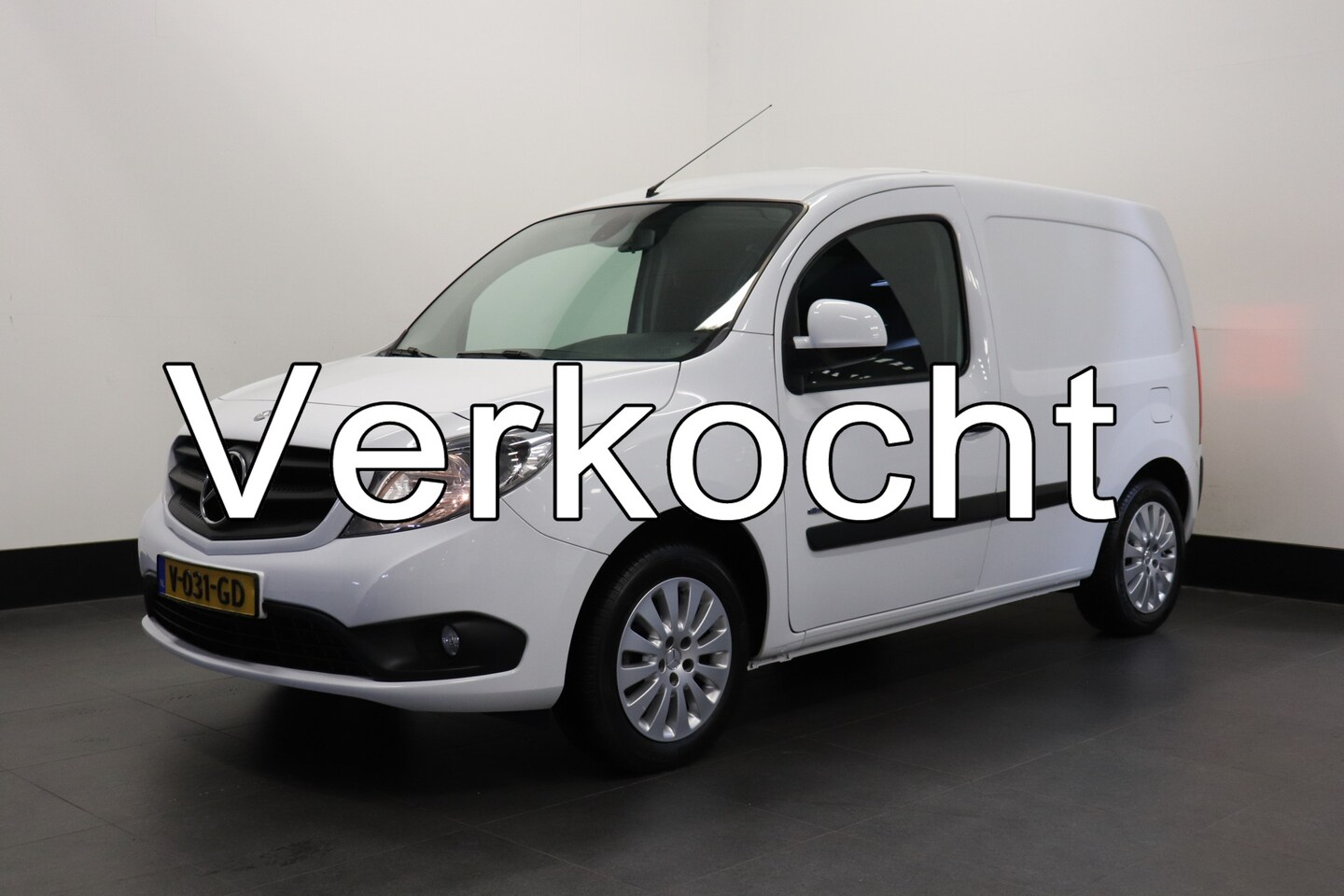 Mercedes-Benz Citan - 111 CDI 110PK - EURO 6 - Airco - Cruise - PDC - € 7.490,- Excl. - AutoWereld.nl