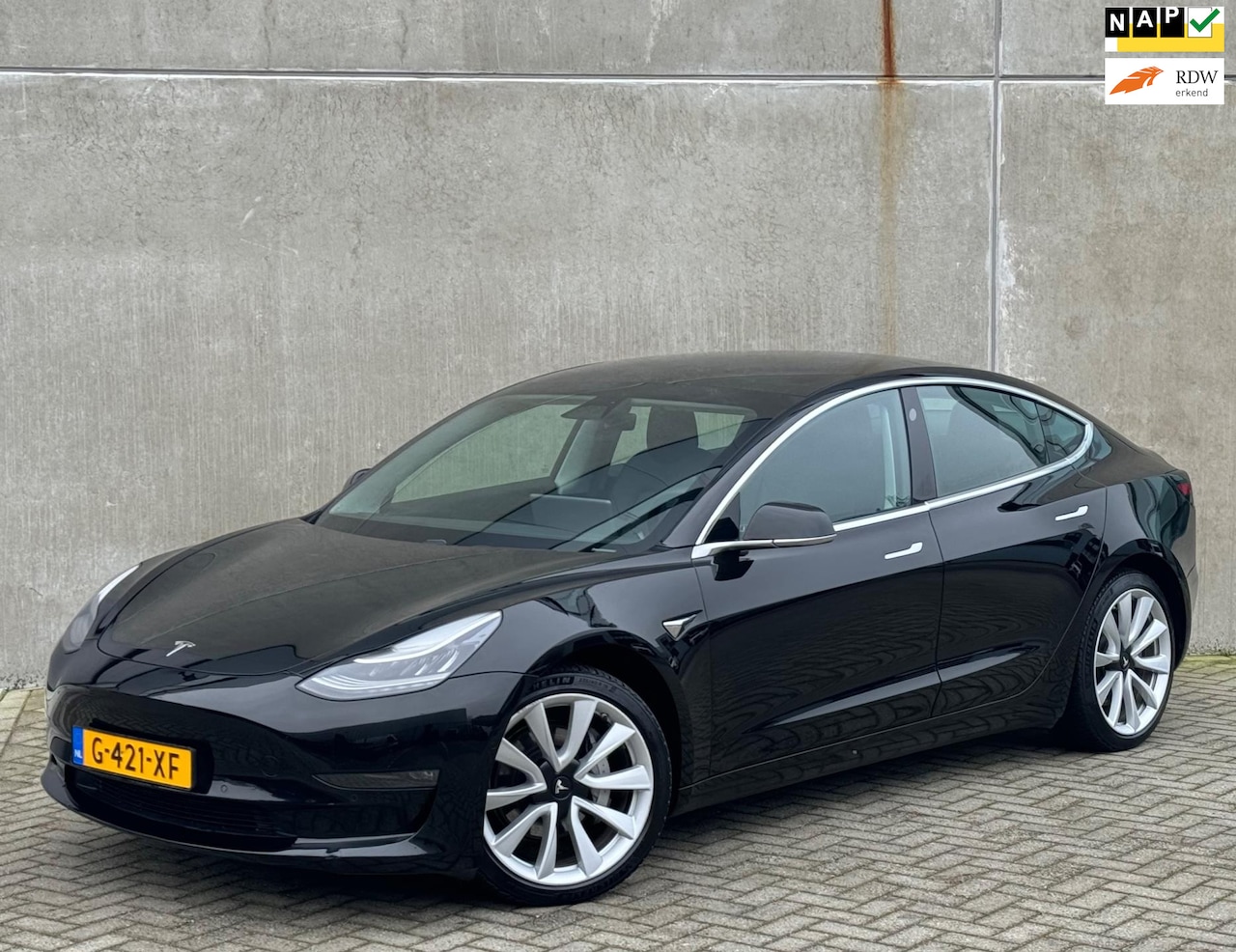 Tesla Model 3 - Long Range RWD Long Range AWD 75 kWh Zwart TREKHAAK|19"|NAP - AutoWereld.nl