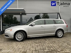 Volvo V70 - 3.2 Summum yongtimer keurige auto