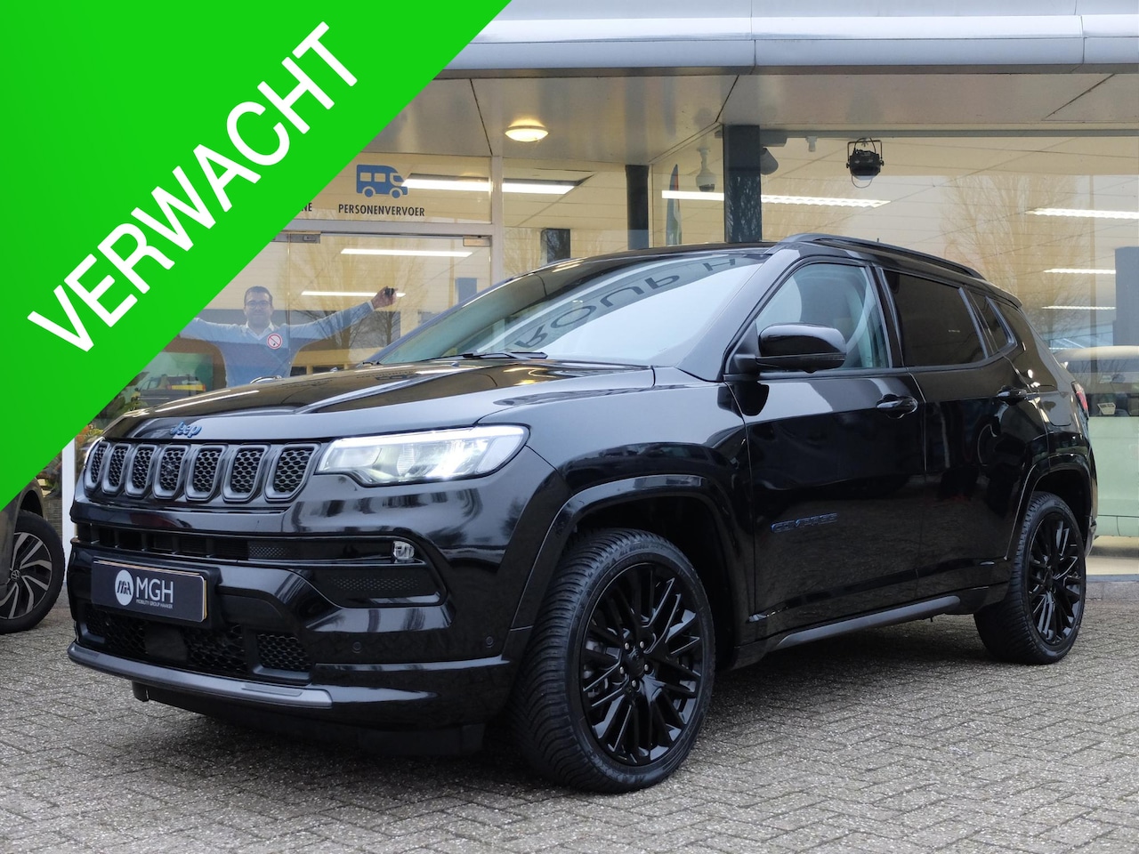 Jeep Compass - 4xe 240 Plug-in Hybrid Electric S Full Option I Keyless I Camera's I Apple-Android I Leder - AutoWereld.nl