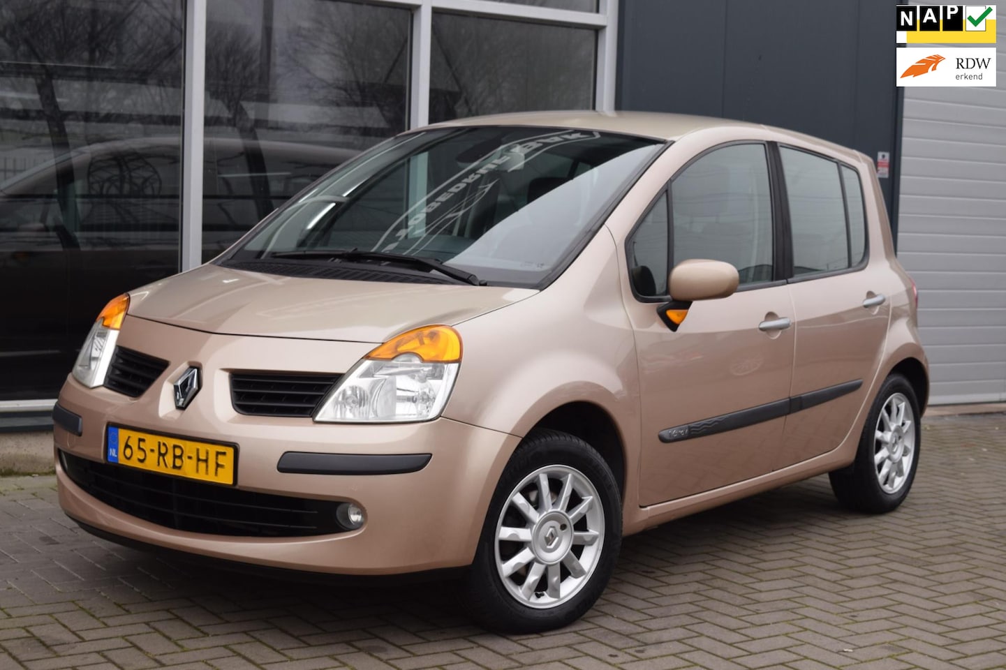 Renault Modus - 1.6-16V Privilège Luxe | Airco | Cruise | NAP + APK 10-2025 ! - AutoWereld.nl