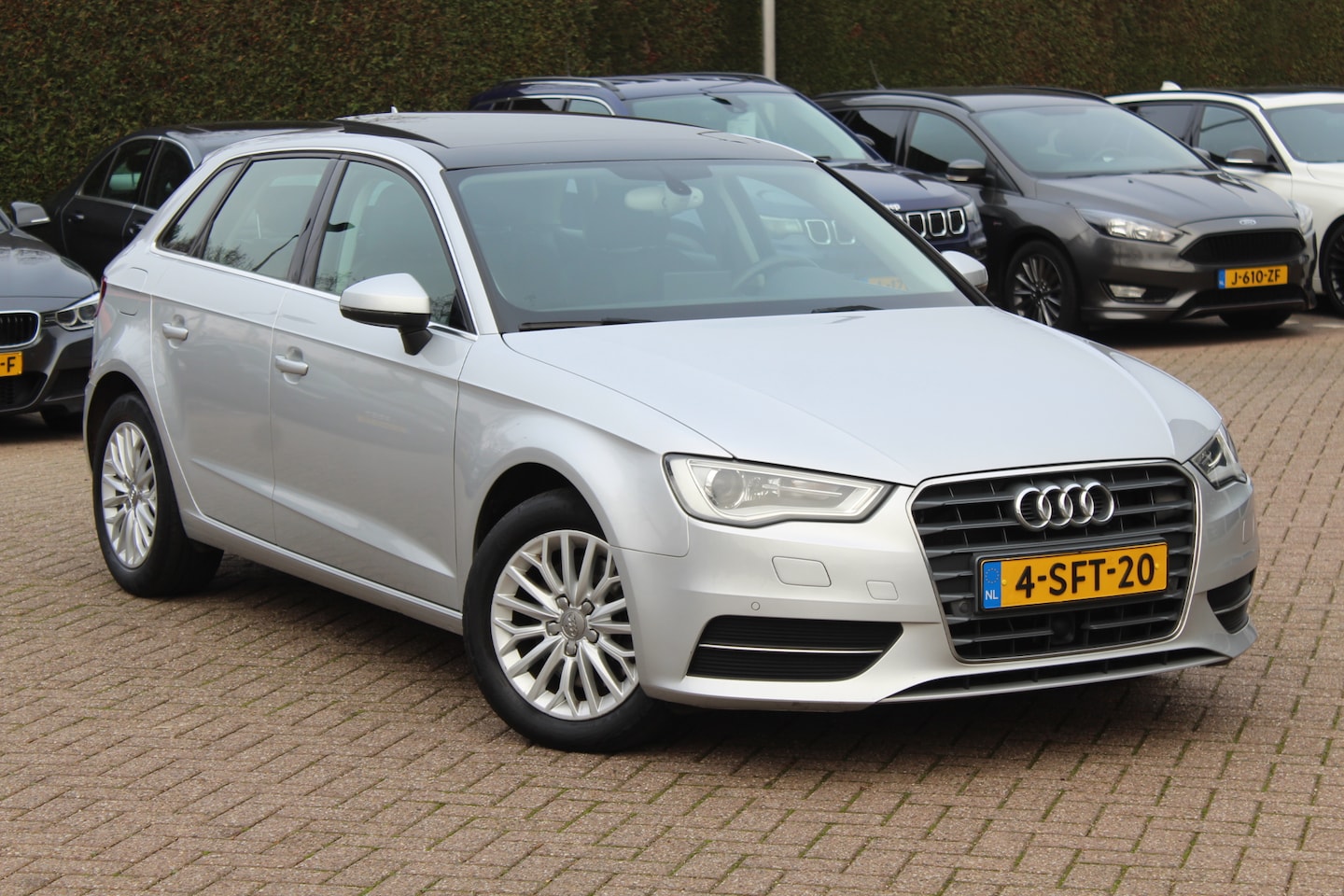 Audi A3 Sportback - 1.8 180pk TFSI Ambiente Pro Line plus / Panoramadak / Leder&Alcantara / B&O / Parkeerhulp - AutoWereld.nl