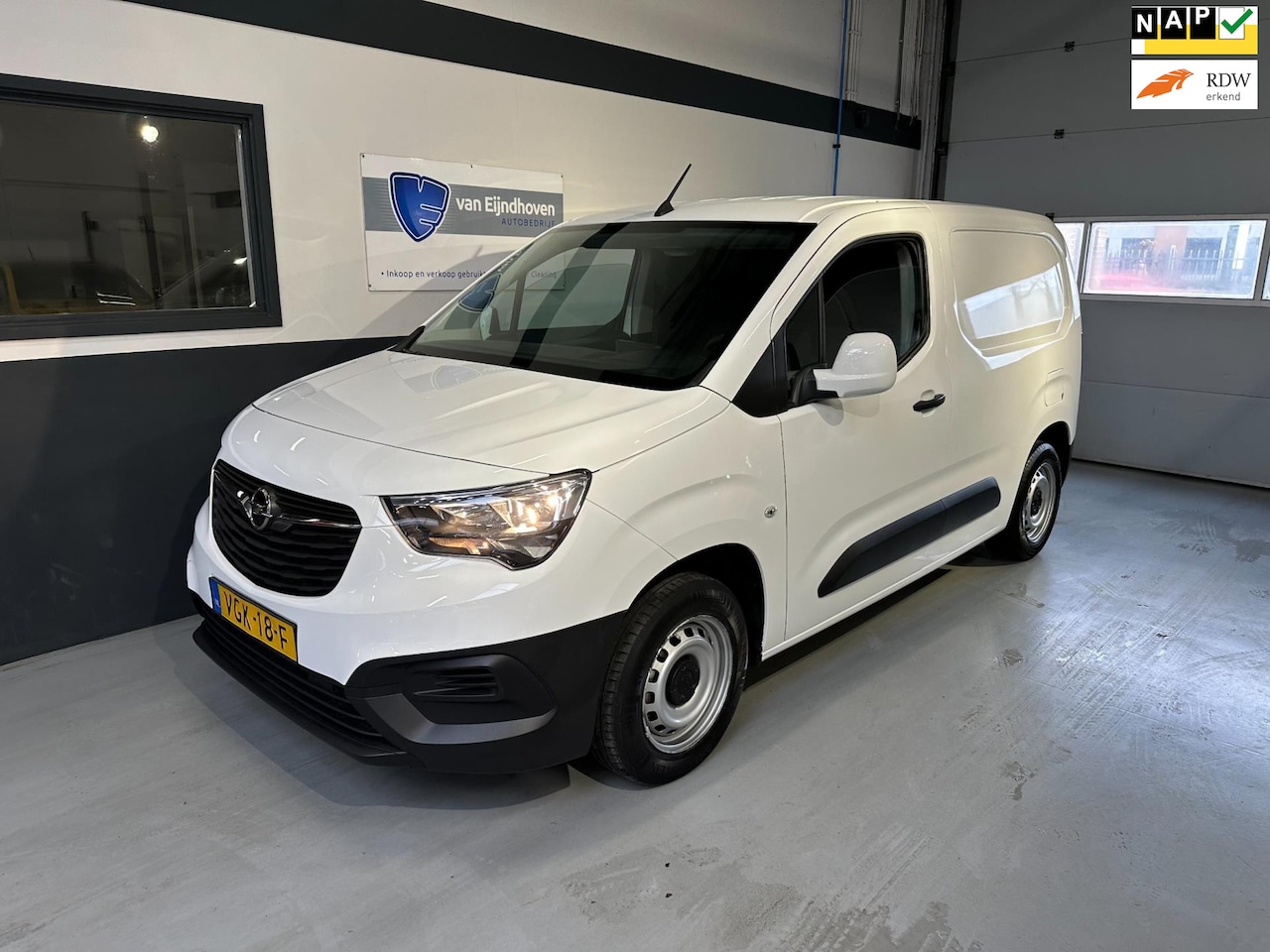 Opel Combo - 1.5D L1H1 Edition Airco|Cruise - AutoWereld.nl