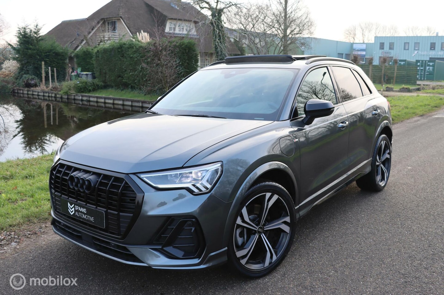 Audi Q3 - 45 TFSI e S-line / Pano / Sonos / Leder / El. Trekh - AutoWereld.nl