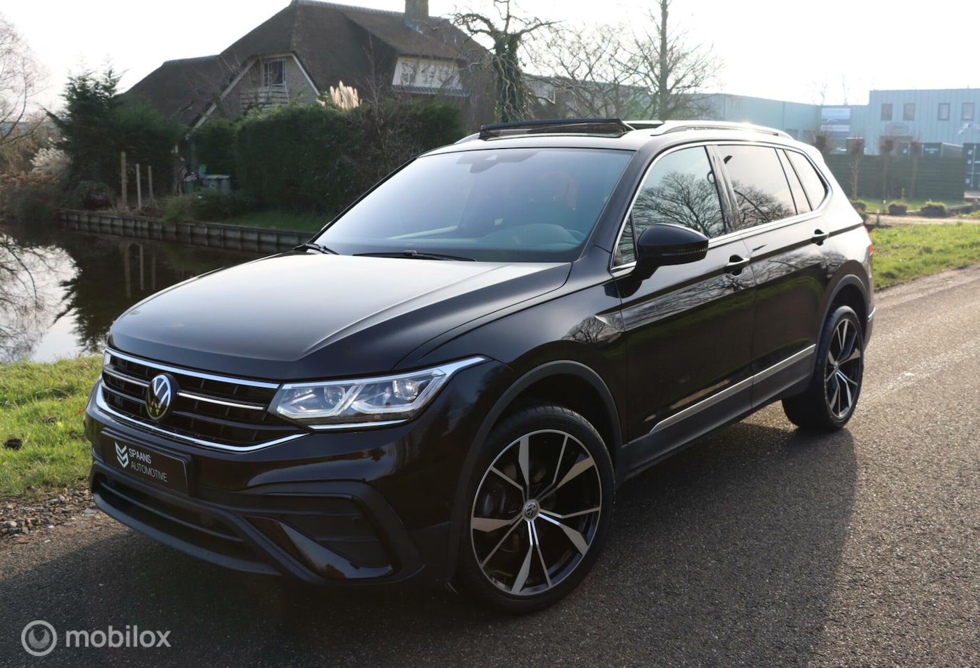 Volkswagen Tiguan Allspace - 1.5 TSI / Pano / H&K audio / Navi - AutoWereld.nl