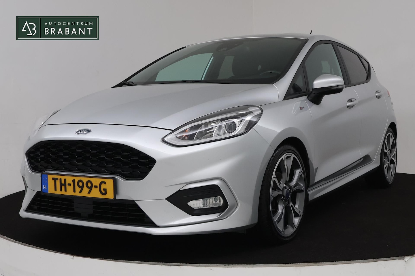 Ford Fiesta - 1.0 EcoBoost ST-Line (PARKEERSENSOREN, NAVIGATIE, CRUISE CONTROL, STOELVERWARMING, NL-AUTO - AutoWereld.nl