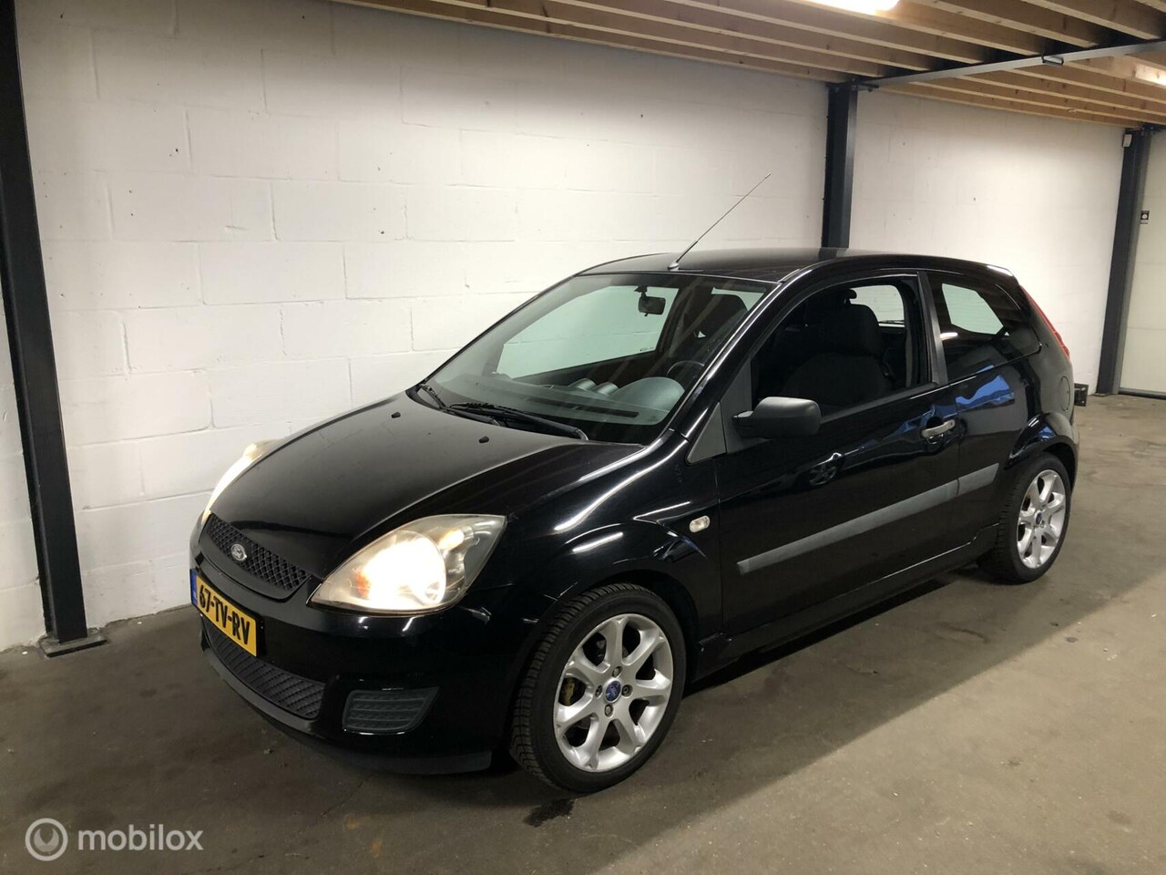 Ford Fiesta - 1.3-8V Style 1.3-8V Style - AutoWereld.nl