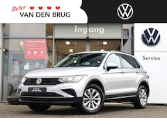 Volkswagen Tiguan - 1.4 TSI eHybrid 245 pk DSG Life | Navigatie | Zwenkbare Trekhaak | Head Up Display | Camer