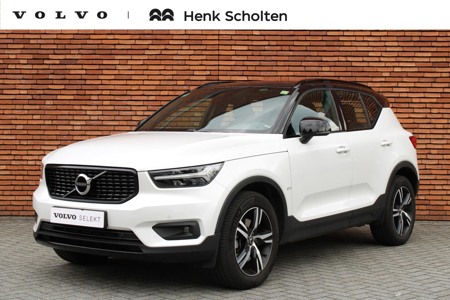 Volvo XC40 - T4 AUT8 190PK R-Design | Achteruitrijcamera | Dodehoekdetectie Met Correctie | Adaptieve C - AutoWereld.nl