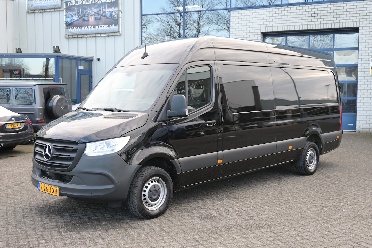 Mercedes-Benz Sprinter - 317 CDI L3H2 RWD MBUX met parkeersensoren en camera, Airbag bijrijder - AutoWereld.nl