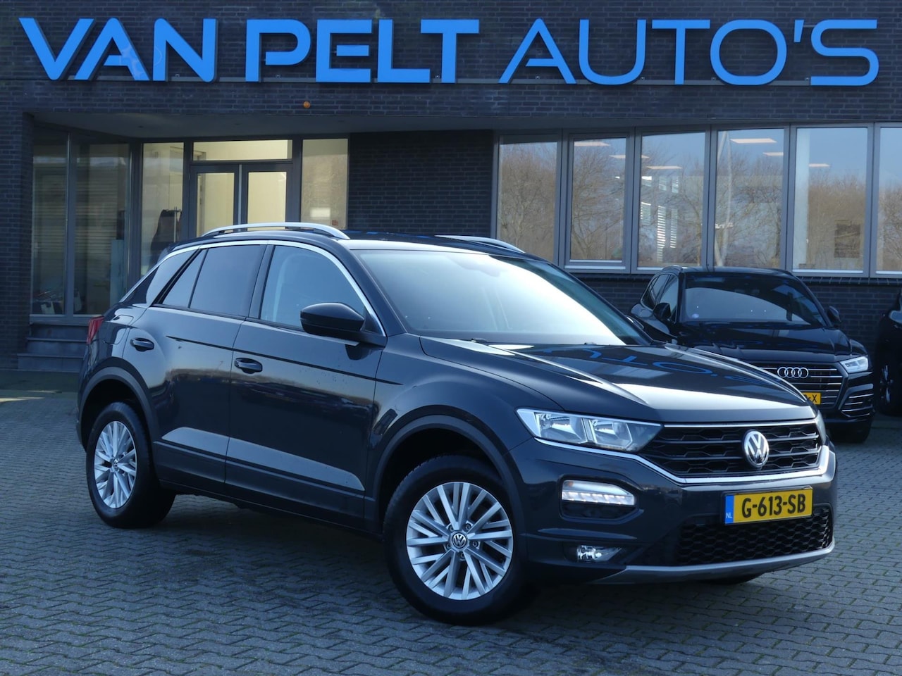 Volkswagen T-Roc - 1.0 TSI Style Business+ / Carplay / DAB+ / Camera - AutoWereld.nl