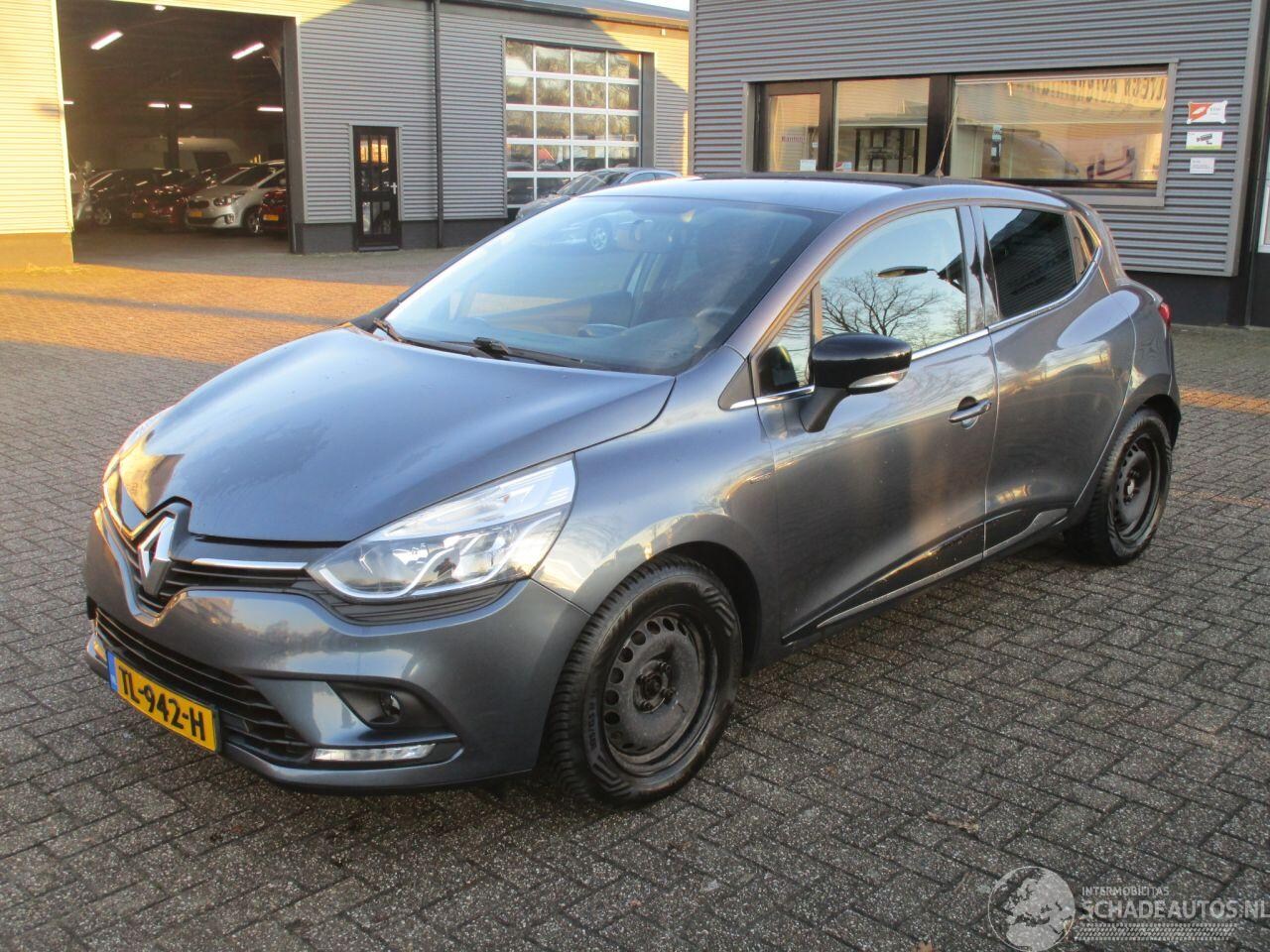 Renault Clio - 0.9 TCE Limited BTW - AutoWereld.nl