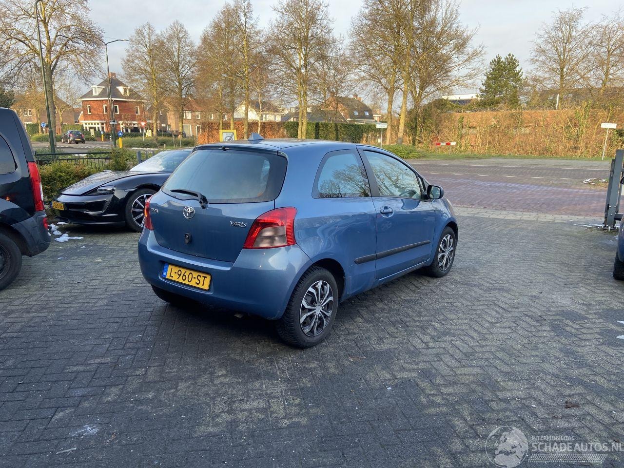 Toyota Yaris - 1.3 VTTI TERRA - AutoWereld.nl