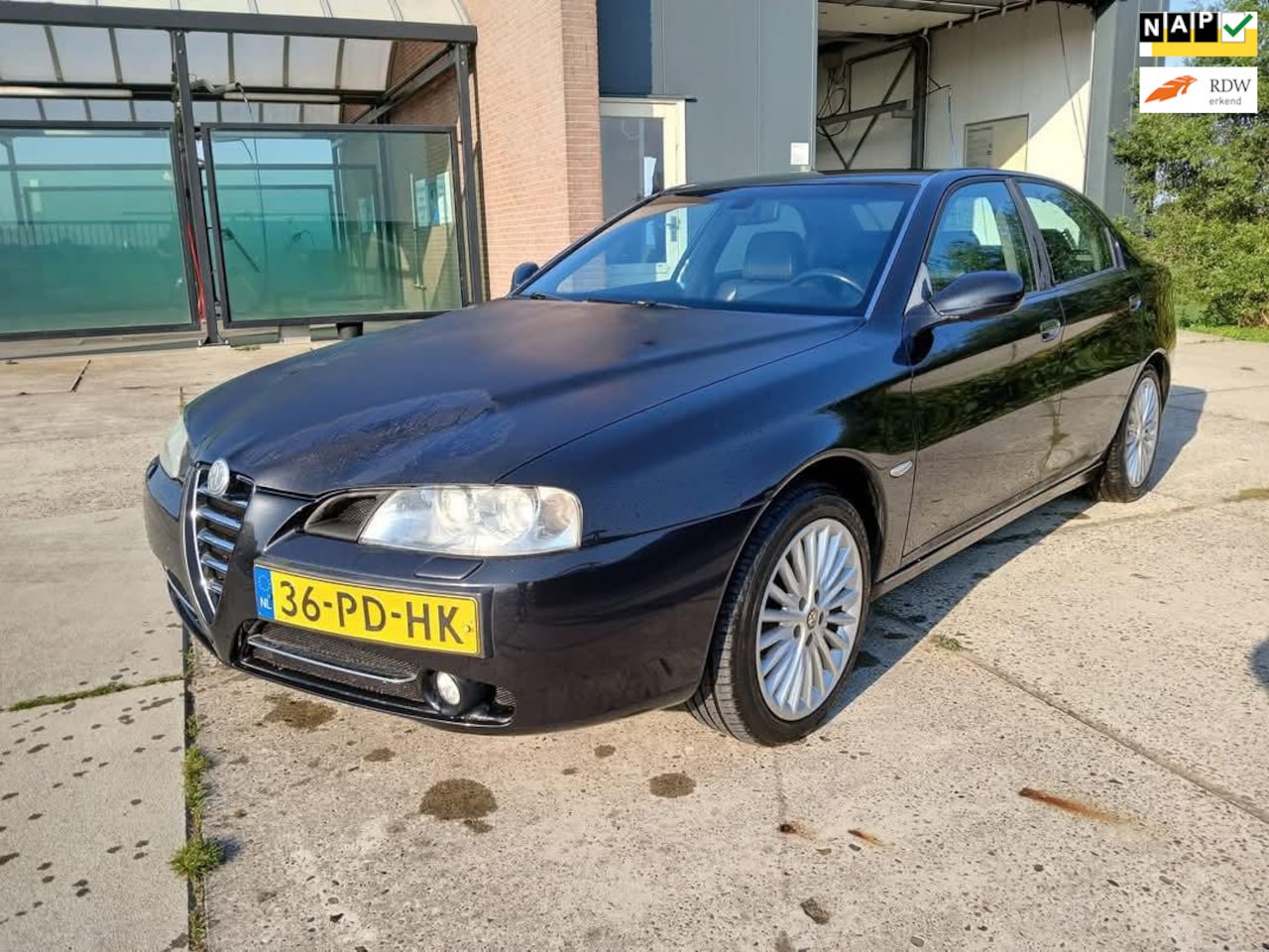 Alfa Romeo 166 - 2.0 T.Spark Distinctive !!!OPRUIMINGS KOOPJE!!! - AutoWereld.nl