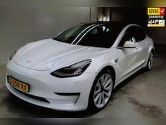 Tesla Model 3 - Long Range AWD 75 kWh TREKHAAK / 19"LM / AUTOPILOT / 1e EIG / incl. BTW / LEER / PANODAK